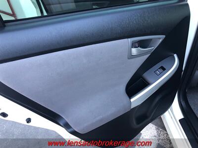 2014 Toyota Prius Two  **ULTIMATE FUEL SAVER!** - Photo 16 - Tucson, AZ 85705