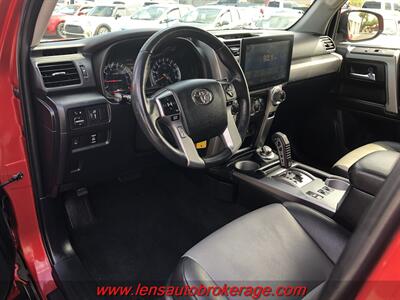 2016 Toyota 4Runner SR5 Premium   - Photo 10 - Tucson, AZ 85705