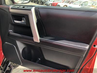 2016 Toyota 4Runner SR5 Premium   - Photo 24 - Tucson, AZ 85705