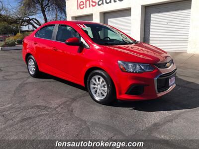 2017 Chevrolet Sonic LT Auto   - Photo 2 - Tucson, AZ 85705