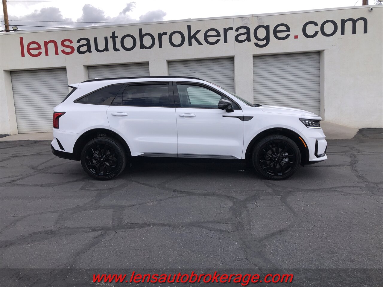 2021 Kia Sorento SX Prestige  *3rd Row & Only 60k Miles! SWEET LOADED KIA! - Photo 1 - Tucson, AZ 85705