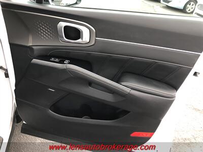 2021 Kia Sorento SX Prestige  *3rd Row & Only 60k Miles! SWEET LOADED KIA! - Photo 23 - Tucson, AZ 85705