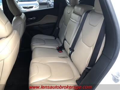 2016 Jeep Cherokee Limited  *Nice Low Mileage Limited 4x4! - Photo 16 - Tucson, AZ 85705