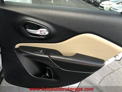 2016 Jeep Cherokee Limited  *Nice Low Mileage Limited 4x4! - Photo 18 - Tucson, AZ 85705