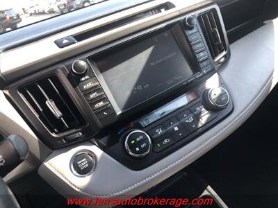 2018 Toyota RAV4 Limited  *Clean Little Limited! - Photo 14 - Tucson, AZ 85705