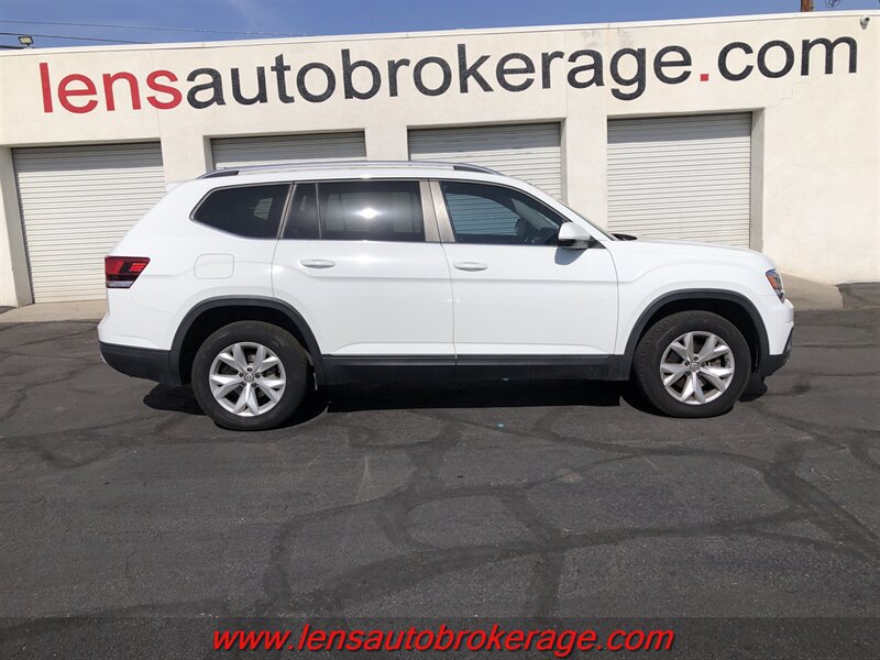 2018 Volkswagen Atlas V6 SE 4Motion  *She's 3rd Row Equipped!