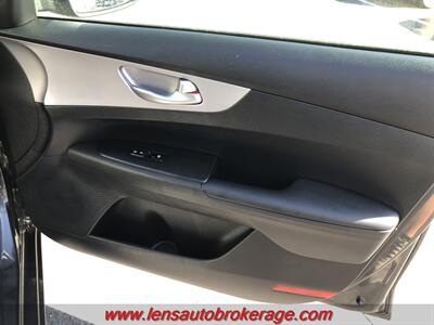 2024 Kia Forte LX  *Clean 57k Mile Sedan! - Photo 21 - Tucson, AZ 85705