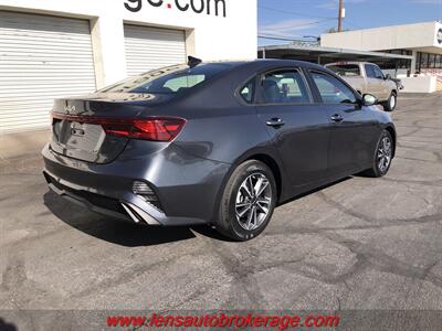 2024 Kia Forte LX  *Clean 57k Mile Sedan! - Photo 8 - Tucson, AZ 85705