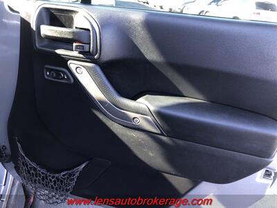 2014 Jeep Wrangler Sport  *Cool Lifted Unlimited Hard Top! - Photo 21 - Tucson, AZ 85705