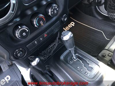 2014 Jeep Wrangler Sport  *Cool Lifted Unlimited Hard Top! - Photo 15 - Tucson, AZ 85705