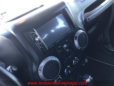 2014 Jeep Wrangler Sport  *Cool Lifted Unlimited Hard Top! - Photo 14 - Tucson, AZ 85705