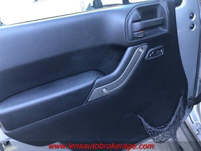 2014 Jeep Wrangler Sport  *Cool Lifted Unlimited Hard Top! - Photo 9 - Tucson, AZ 85705