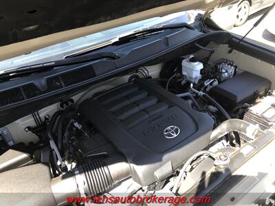 2019 Toyota Tundra SR5  *Desert Tan Crewmax 4x4! *New Wheels & 35;s! - Photo 25 - Tucson, AZ 85705