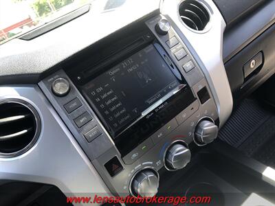 2019 Toyota Tundra SR5  *Desert Tan Crewmax 4x4! *New Wheels & 35;s! - Photo 15 - Tucson, AZ 85705