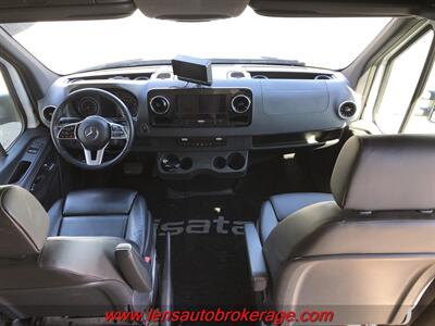 2021 Dynamax Isata 3 Series 24RW 4500  *Super Nice W/2 Slides, 48k Miles And Camp Ready! - Photo 13 - Tucson, AZ 85705