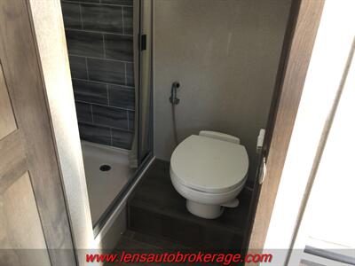 2021 Dynamax Isata 3 Series 24RW 4500  *Super Nice W/2 Slides, 48k Miles And Camp Ready! - Photo 23 - Tucson, AZ 85705