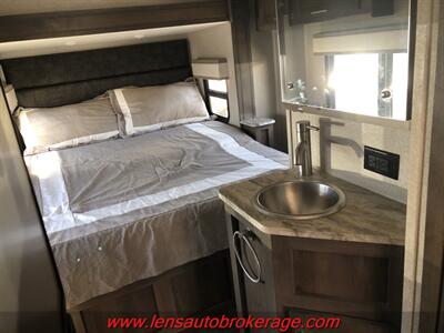 2021 Dynamax Isata 3 Series 24RW 4500  *Super Nice W/2 Slides, 48k Miles And Camp Ready! - Photo 26 - Tucson, AZ 85705