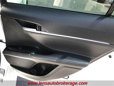 2018 Toyota Camry XSE V6  *Super Sporty XSE! - Photo 20 - Tucson, AZ 85705