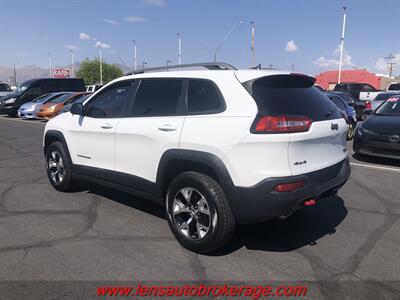 2016 Jeep Cherokee Trailhawk  4x4 - Photo 6 - Tucson, AZ 85705