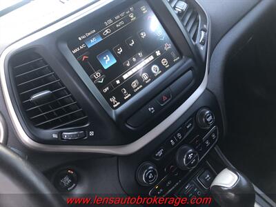 2016 Jeep Cherokee Trailhawk  4x4 - Photo 14 - Tucson, AZ 85705