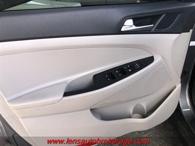 2021 Hyundai TUCSON Preferred  *Just Arrived! - Photo 9 - Tucson, AZ 85705