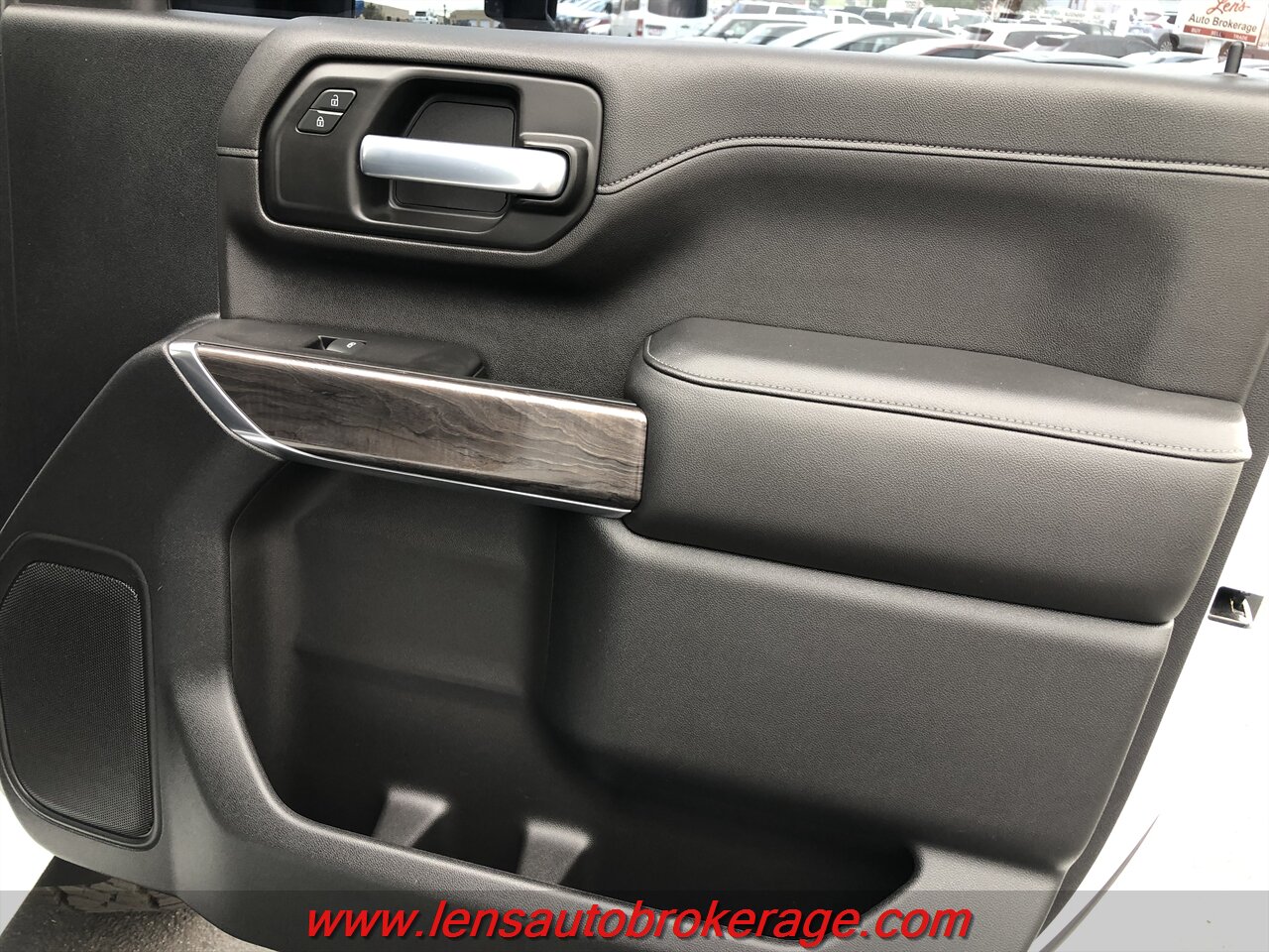 2021 Chevrolet Silverado 3500HD LTZ photo 21