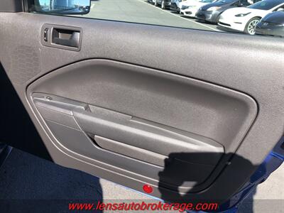 2006 Ford Mustang V6 Standard  *Only 76k Miles On This Clean Carfax 1 Owner! - Photo 19 - Tucson, AZ 85705