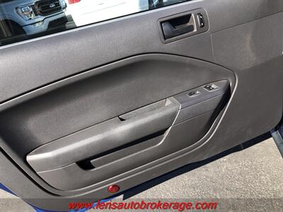 2006 Ford Mustang V6 Standard  *Only 76k Miles On This Clean Carfax 1 Owner! - Photo 12 - Tucson, AZ 85705