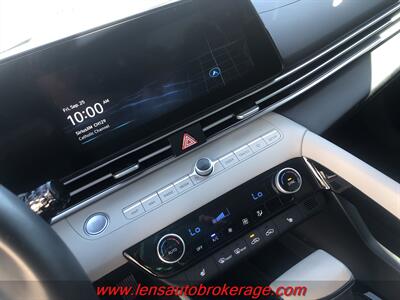 2025 Hyundai ELANTRA Limited  *7k Mile Sedan! - Photo 14 - Tucson, AZ 85705