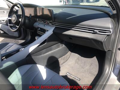 2025 Hyundai ELANTRA Limited  *7k Mile Sedan! - Photo 23 - Tucson, AZ 85705
