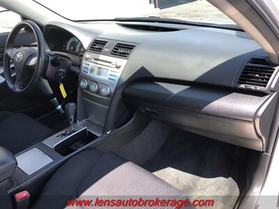 2009 Toyota Camry SE V6  *Hard To Beat Camry! - Photo 21 - Tucson, AZ 85705