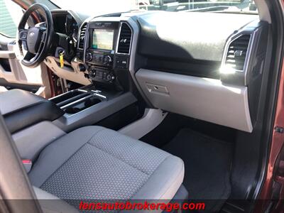 2016 Ford F-150 XLT  SuperCrew EcoBoost 3.5L **CARFAX 1 OWNER** - Photo 20 - Tucson, AZ 85705