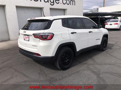 2018 Jeep Compass Sport  *6 Speed Manual Transmission! - Photo 8 - Tucson, AZ 85705