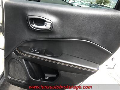 2018 Jeep Compass Sport  *6 Speed Manual Transmission! - Photo 19 - Tucson, AZ 85705