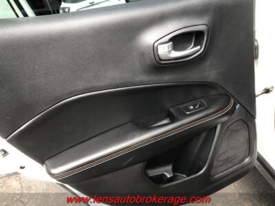 2018 Jeep Compass Sport  *6 Speed Manual Transmission! - Photo 16 - Tucson, AZ 85705