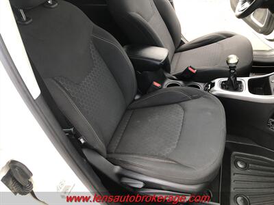 2018 Jeep Compass Sport  *6 Speed Manual Transmission! - Photo 23 - Tucson, AZ 85705