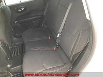 2018 Jeep Compass Sport  *6 Speed Manual Transmission! - Photo 17 - Tucson, AZ 85705