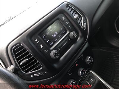 2018 Jeep Compass Sport  *6 Speed Manual Transmission! - Photo 14 - Tucson, AZ 85705