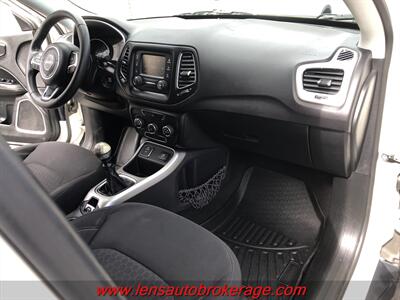 2018 Jeep Compass Sport  *6 Speed Manual Transmission! - Photo 22 - Tucson, AZ 85705