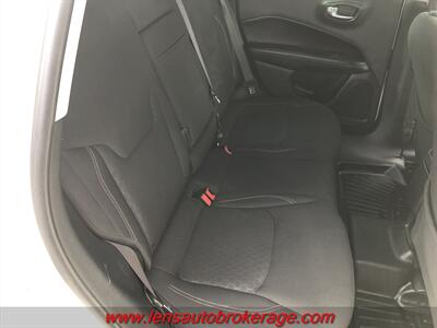 2018 Jeep Compass Sport  *6 Speed Manual Transmission! - Photo 20 - Tucson, AZ 85705