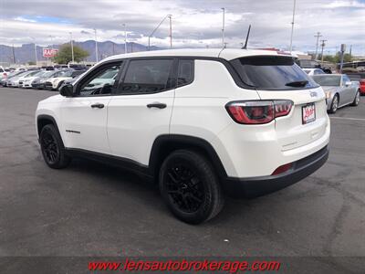 2018 Jeep Compass Sport  *6 Speed Manual Transmission! - Photo 6 - Tucson, AZ 85705