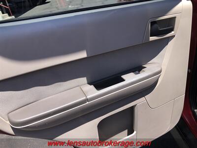 2011 Ford Escape XLT  *Nice Driver! - Photo 13 - Tucson, AZ 85705