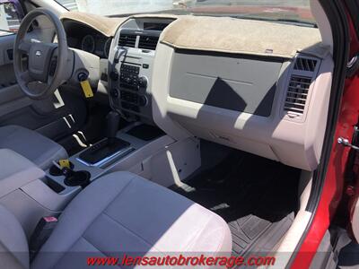 2011 Ford Escape XLT  *Nice Driver! - Photo 18 - Tucson, AZ 85705