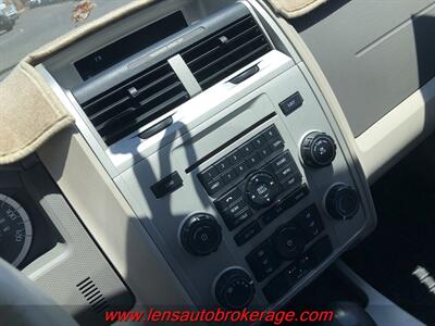 2011 Ford Escape XLT  *Nice Driver! - Photo 11 - Tucson, AZ 85705