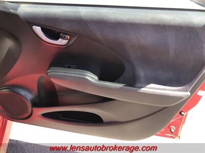 2009 Honda Fit Sport w/Navi  *Fuel Saving 5 Speed! - Photo 19 - Tucson, AZ 85705