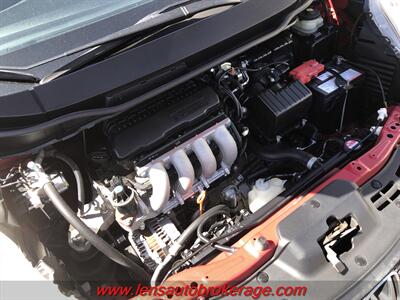2009 Honda Fit Sport w/Navi  *Fuel Saving 5 Speed! - Photo 22 - Tucson, AZ 85705