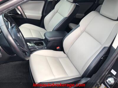 2017 Toyota RAV4 Limited  AWD Carfax 1 Owner! - Photo 12 - Tucson, AZ 85705