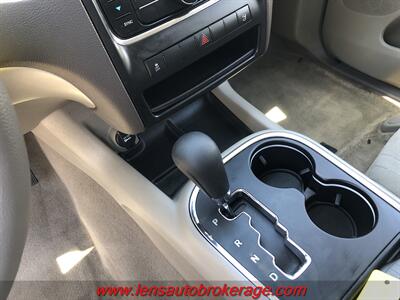 2012 Dodge Durango SXT  *3rd Row Equipped! - Photo 15 - Tucson, AZ 85705