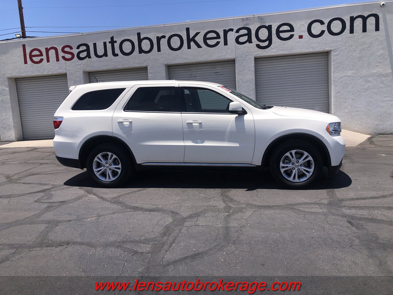2012 Dodge Durango SXT  *3rd Row Equipped! - Photo 1 - Tucson, AZ 85705