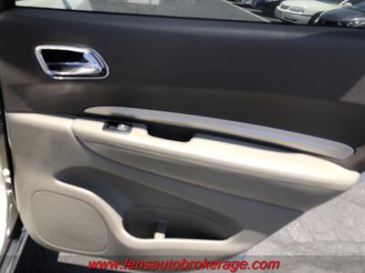 2012 Dodge Durango SXT  *3rd Row Equipped! - Photo 21 - Tucson, AZ 85705